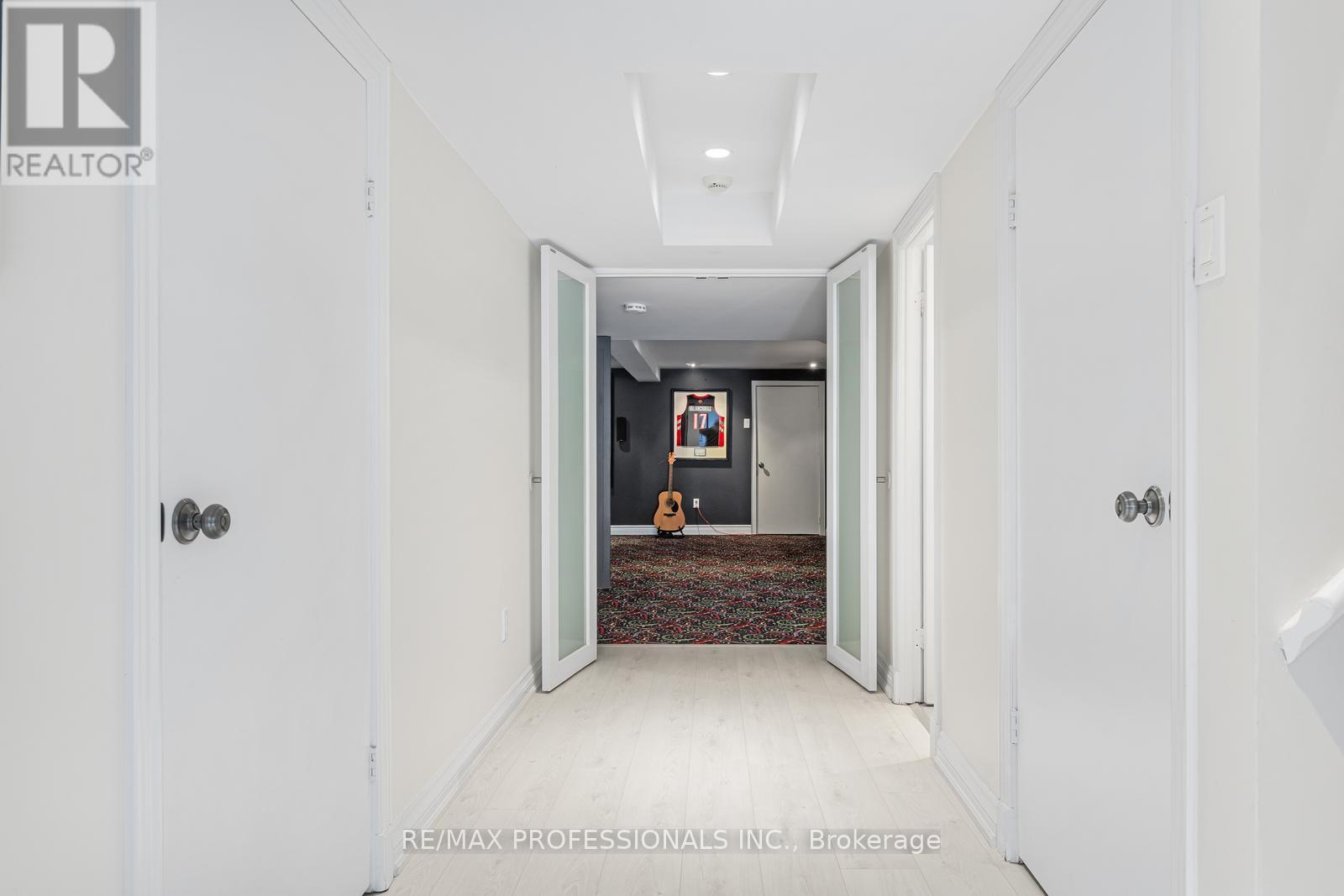 39 Norbert Crescent, Toronto, Ontario  M9C 3J8 - Photo 29 - W12916234