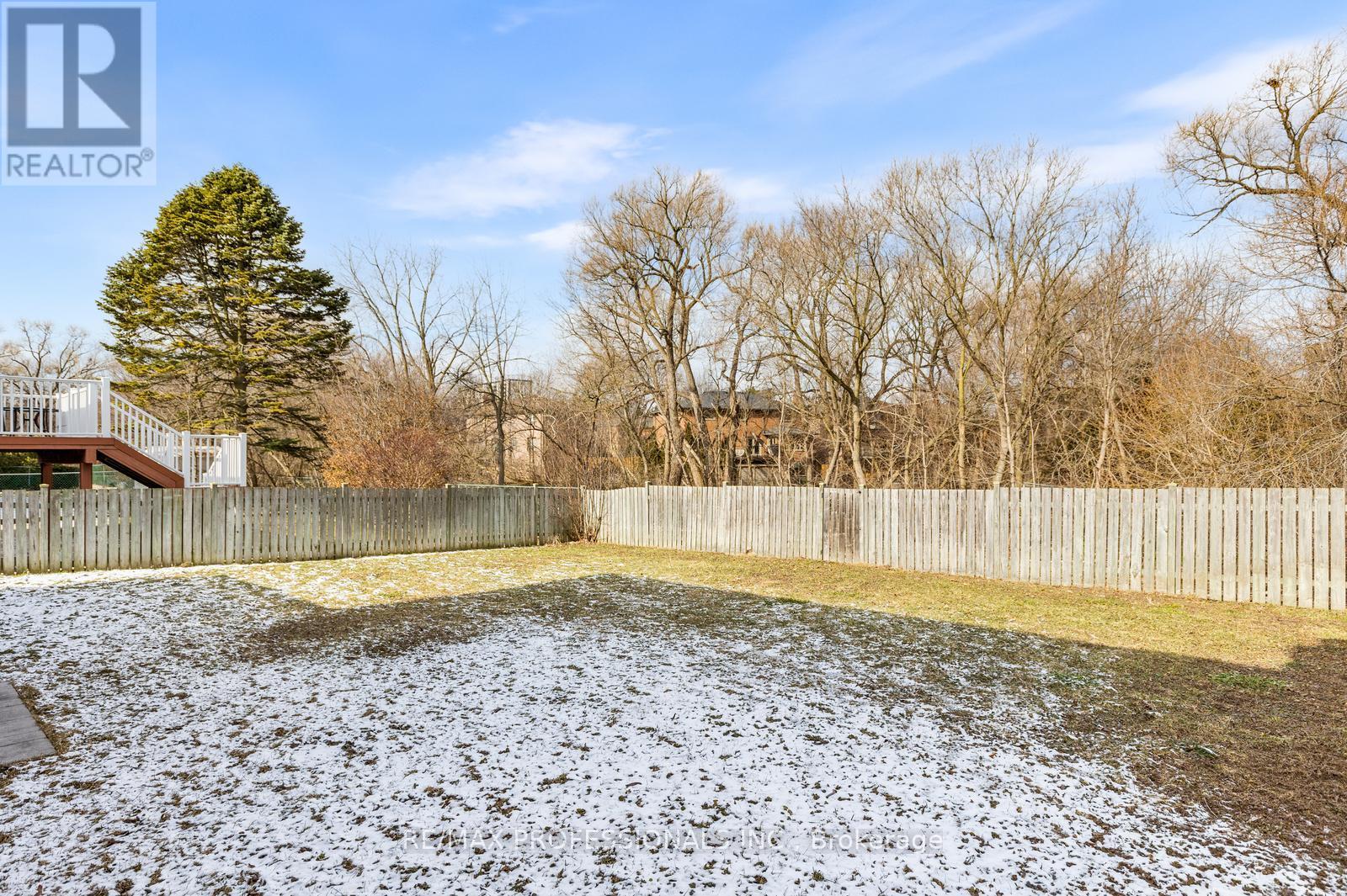 39 Norbert Crescent, Toronto, Ontario  M9C 3J8 - Photo 38 - W12916234