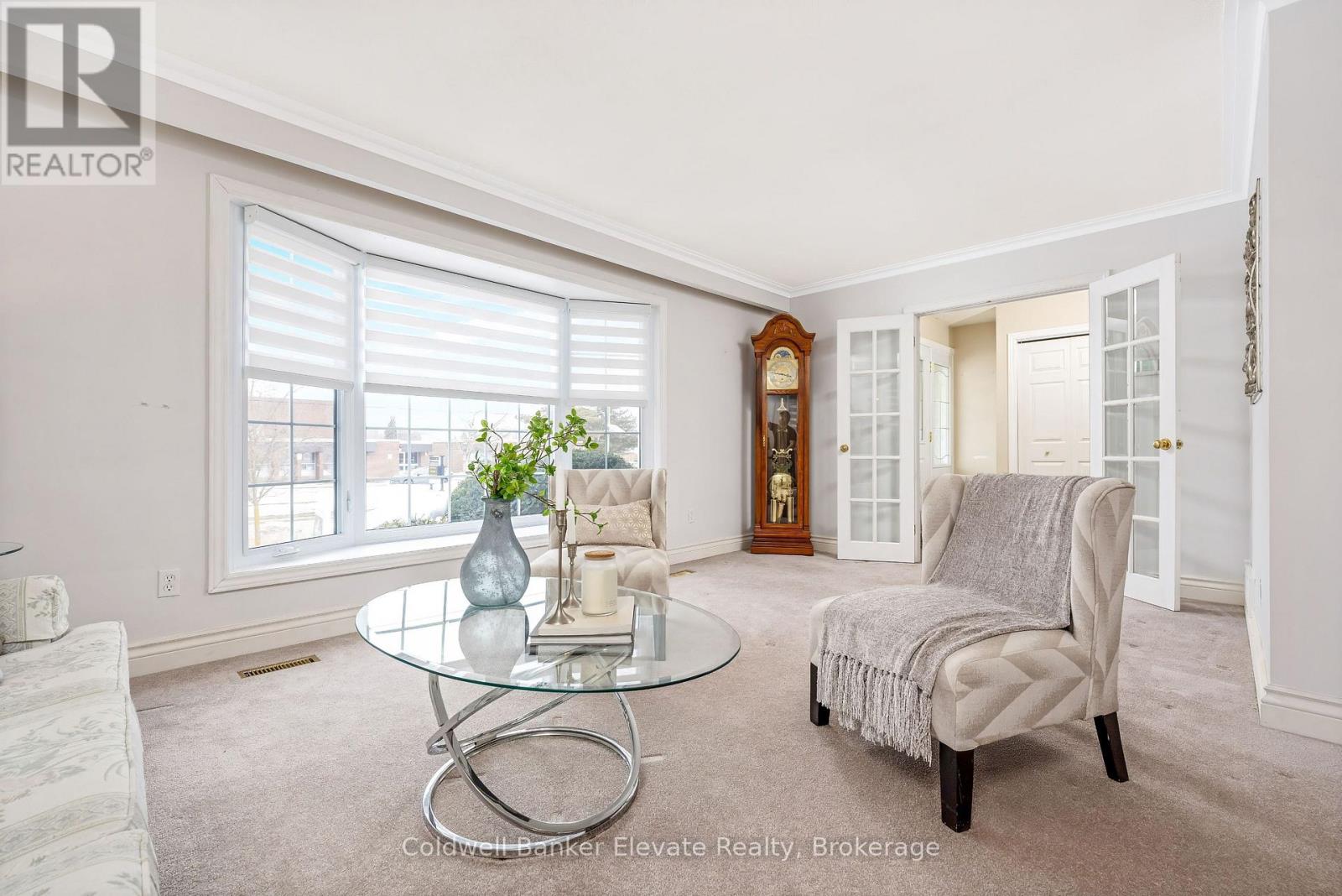 234 Delrex Boulevard, Halton Hills, Ontario  L7G 4E9 - Photo 10 - W12916238