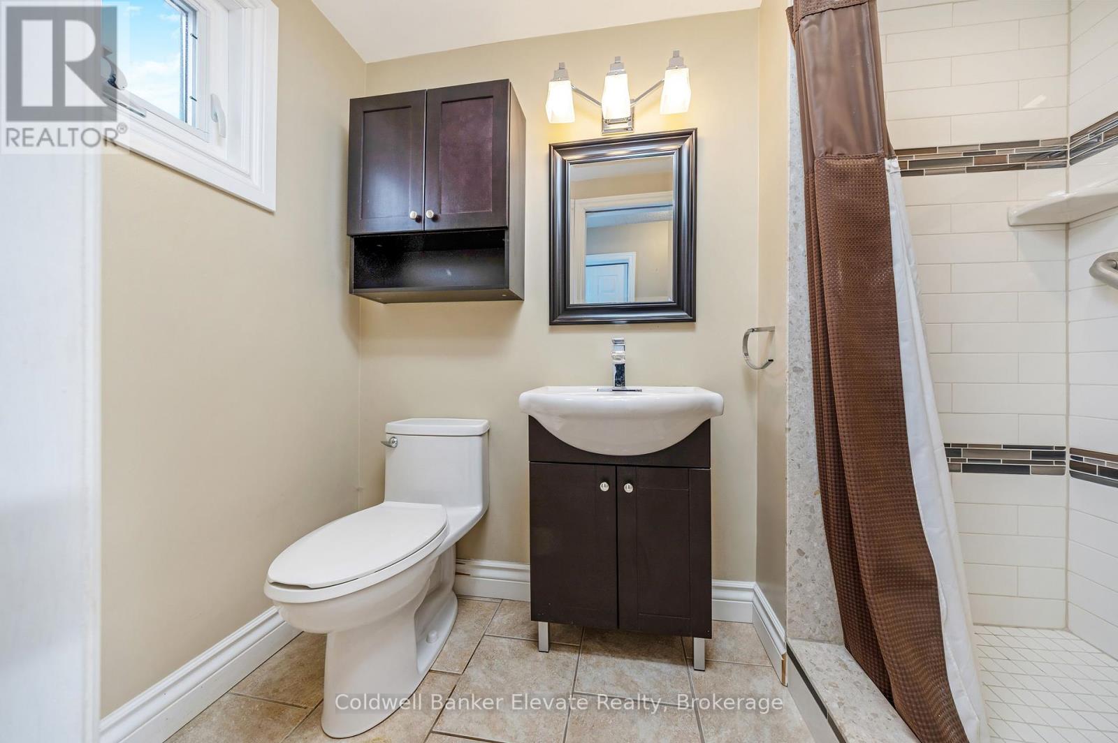 234 Delrex Boulevard, Halton Hills, Ontario  L7G 4E9 - Photo 24 - W12916238