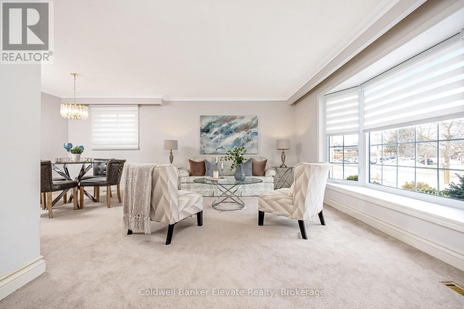 234 Delrex Boulevard, Halton Hills, Ontario  L7G 4E9 - Photo 8 - W12916238