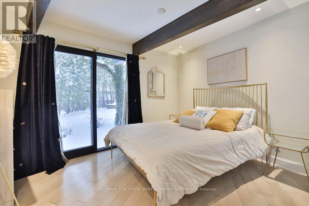 1352 Nocturne Court, Mississauga, Ontario  L5H 2L8 - Photo 18 - W12916280