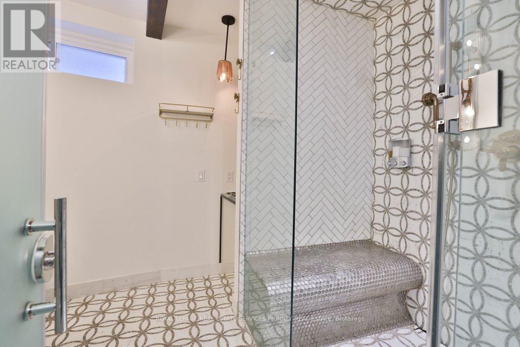 1352 Nocturne Court, Mississauga, Ontario  L5H 2L8 - Photo 30 - W12916280