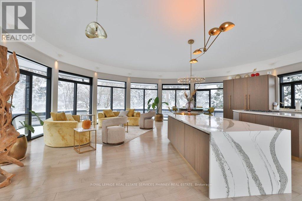 1352 Nocturne Court, Mississauga, Ontario  L5H 2L8 - Photo 5 - W12916280