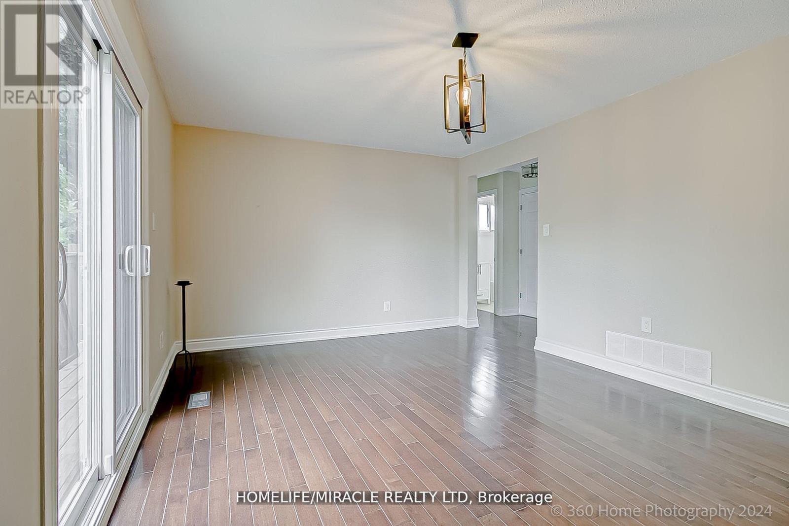 581 Hayward Crescent, Milton, Ontario  L9T 4T8 - Photo 19 - W12916348