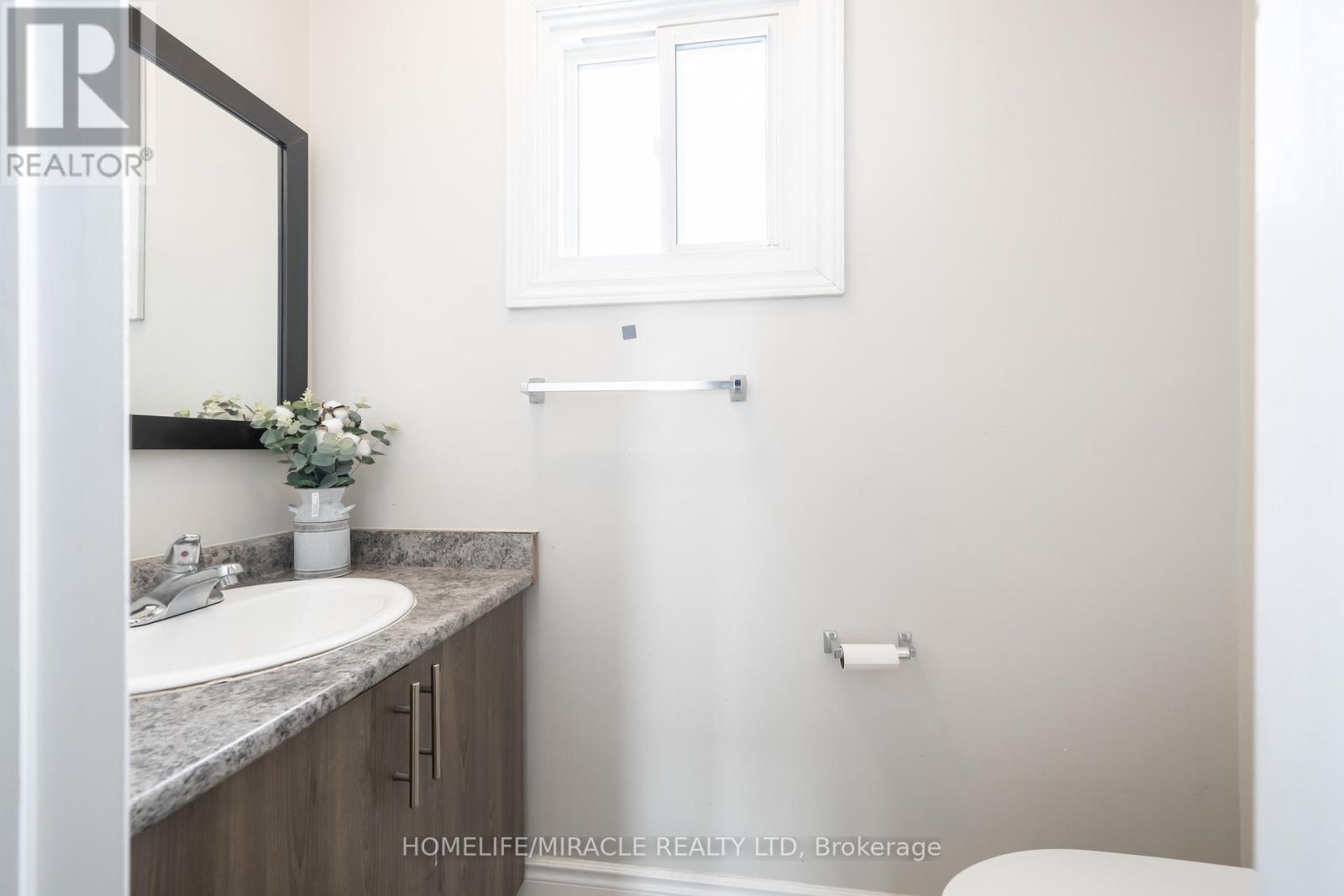 150 - 150 Enderby Crescent, Brampton, Ontario  L6T 4C7 - Photo 7 - W12916374