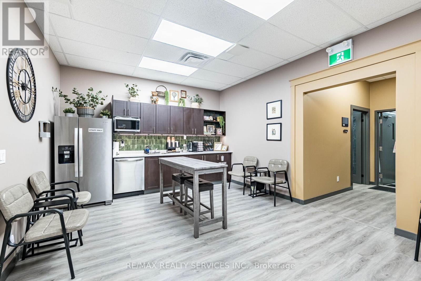 3 - 5006 South Service Road, Burlington, Ontario  L7L 5Y7 - Photo 17 - W12916402