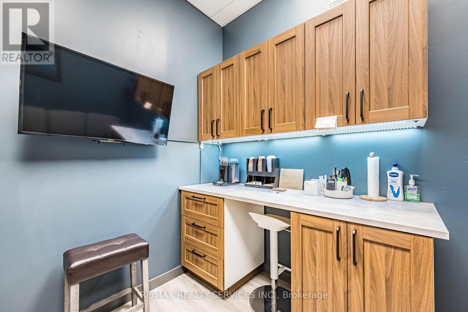 3 - 5006 South Service Road, Burlington, Ontario  L7L 5Y7 - Photo 21 - W12916402