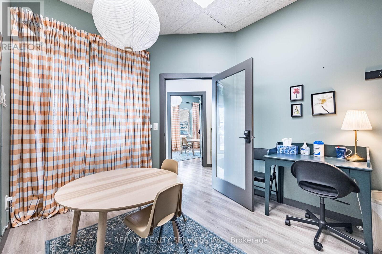 3 - 5006 South Service Road, Burlington, Ontario  L7L 5Y7 - Photo 3 - W12916402