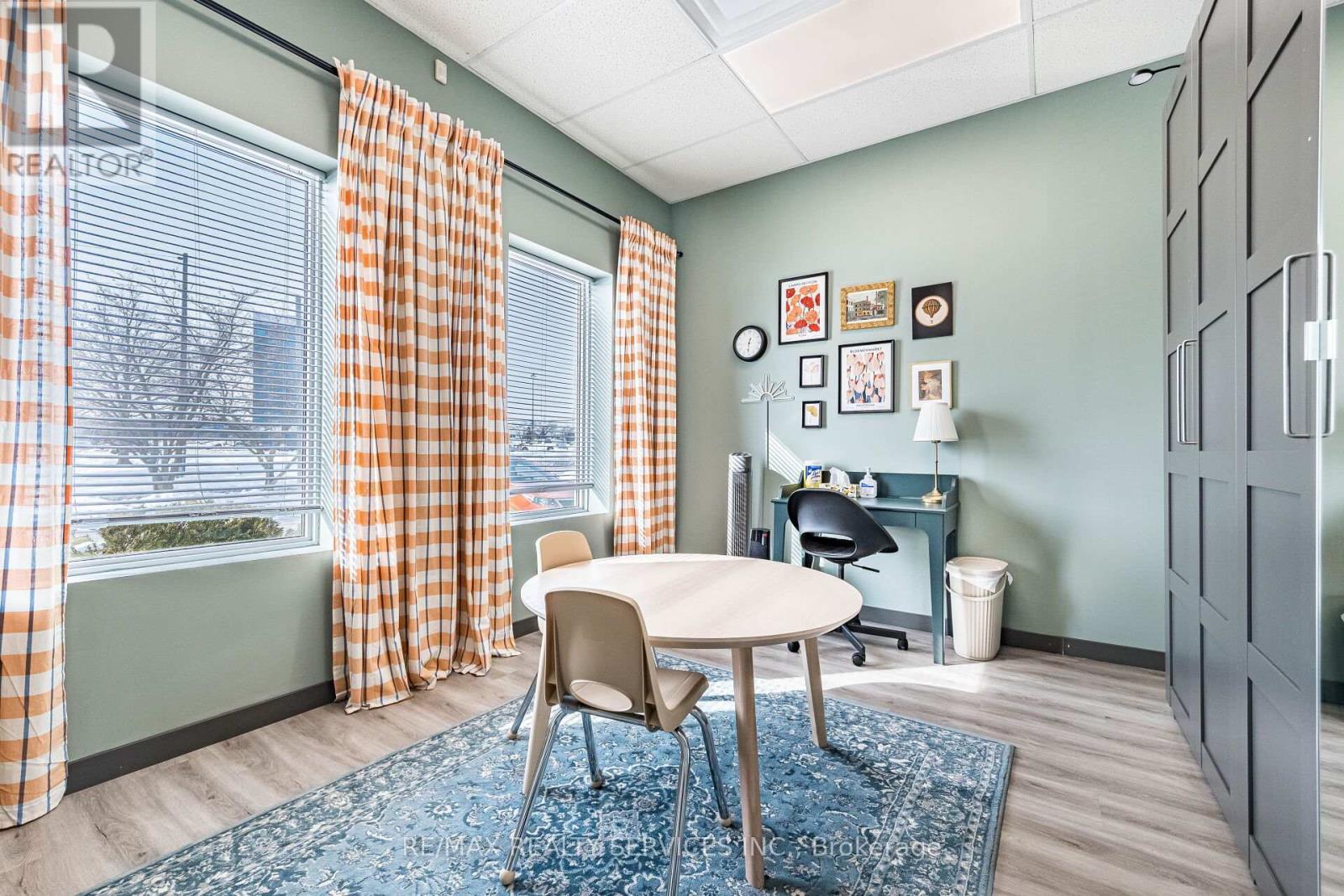 3 - 5006 South Service Road, Burlington, Ontario  L7L 5Y7 - Photo 4 - W12916402