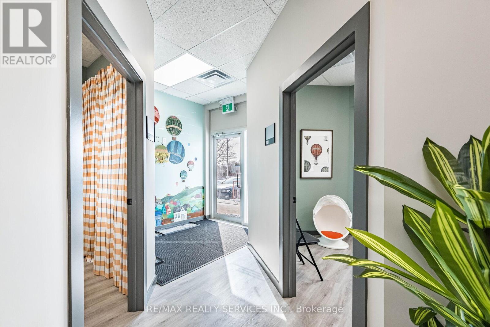 3 - 5006 South Service Road, Burlington, Ontario  L7L 5Y7 - Photo 7 - W12916402