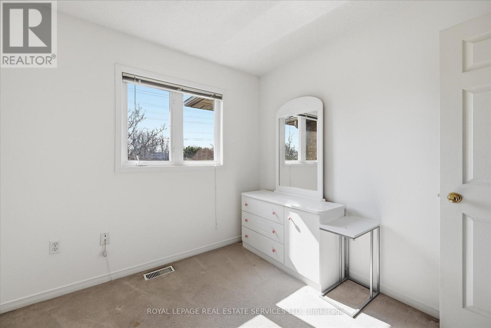 1267 Walkers Line, Burlington, Ontario  L7M 4N8 - Photo 26 - W12916418