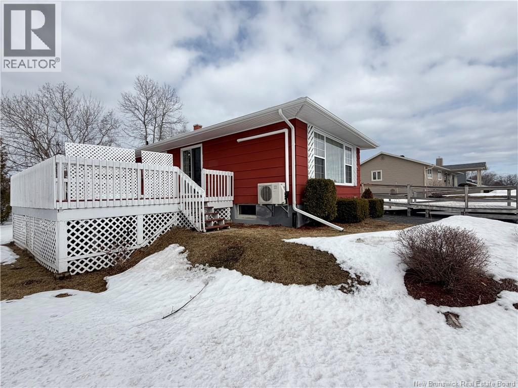 1261 Whelton, Bathurst, New Brunswick  E2A 3S8 - Photo 3 - NB135715