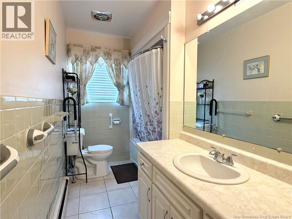 1261 Whelton, Bathurst, New Brunswick  E2A 3S8 - Photo 14 - NB135715