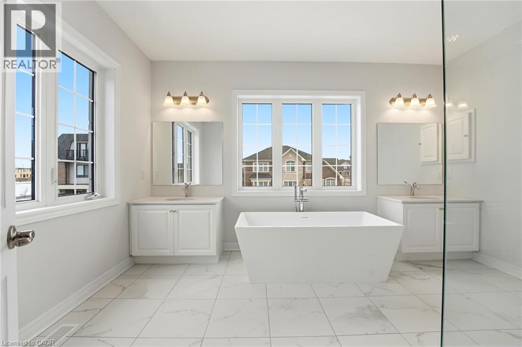 132 Settlers Road E, Oakville, Ontario  L6H 0Y3 - Photo 21 - 40808337