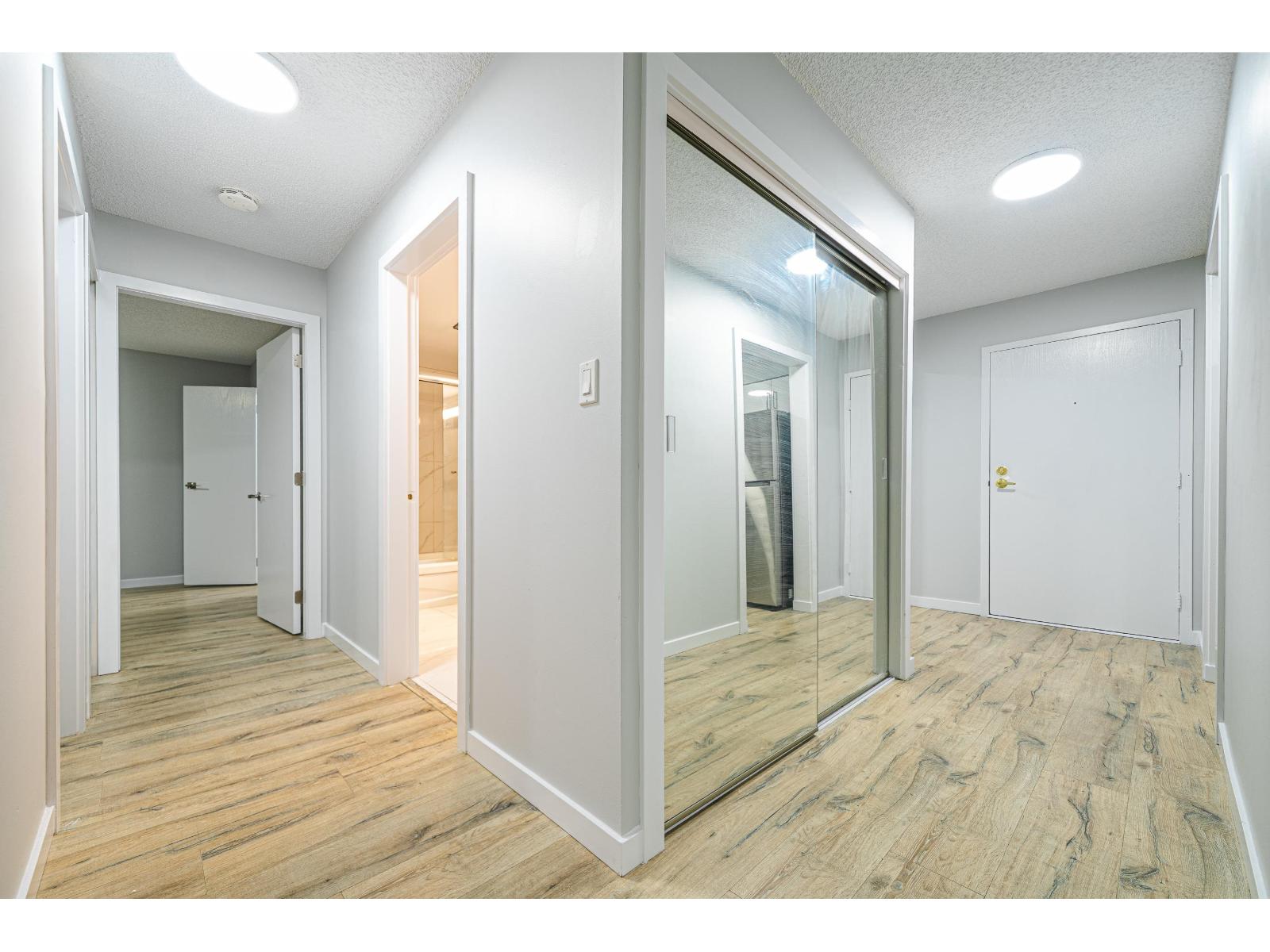 308 1561 Vidal Street, White Rock, British Columbia  V4B 5A7 - Photo 15 - R3102283