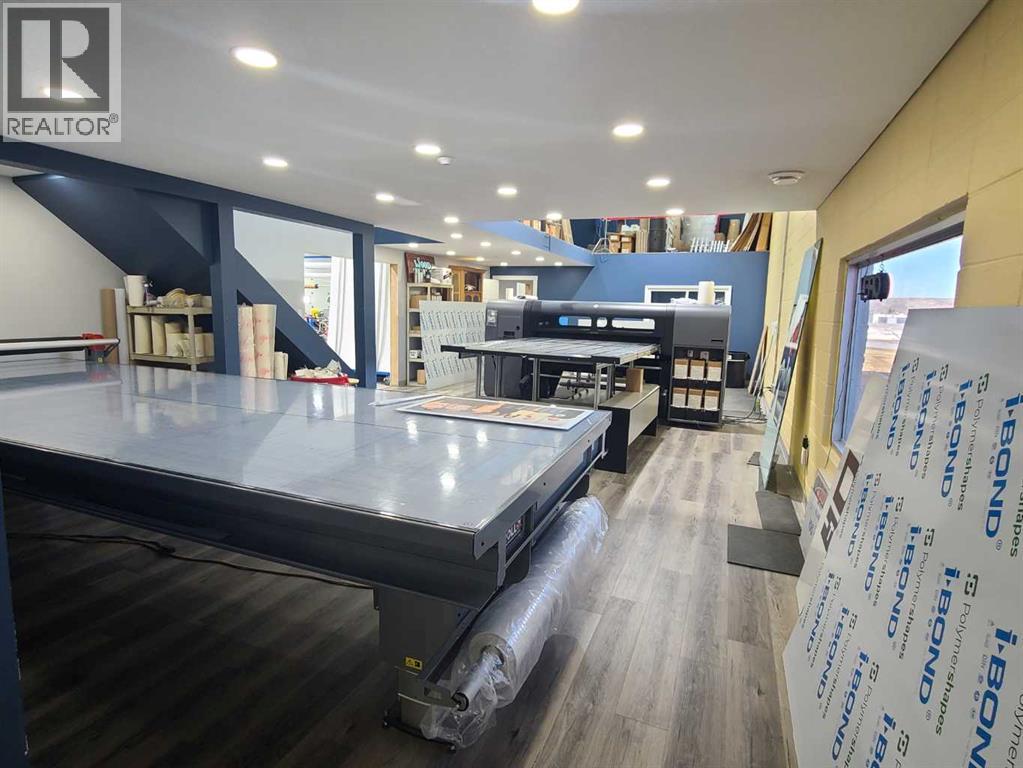 7810 102 Avenue, Peace River, Alberta  T8S 1R2 - Photo 15 - A2202161