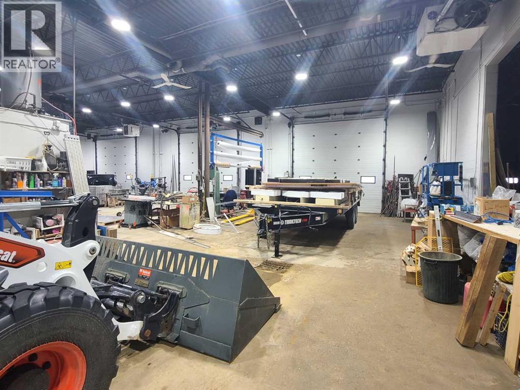 7810 102 Avenue, Peace River, Alberta  T8S 1R2 - Photo 19 - A2202161