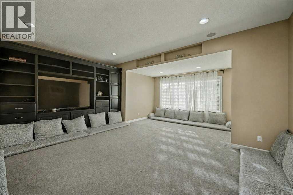 91 Panatella Close Nw, Calgary, Alberta  T3K 6C8 - Photo 15 - A2289055