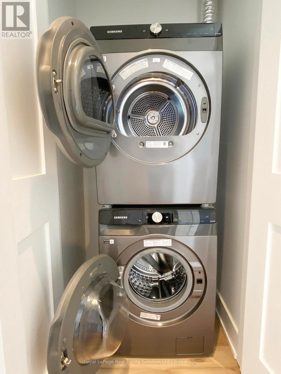 Main & Second Floor - 94 West 32nd Street, Hamilton, Ontario  L9C 5G9 - Photo 25 - X12901688