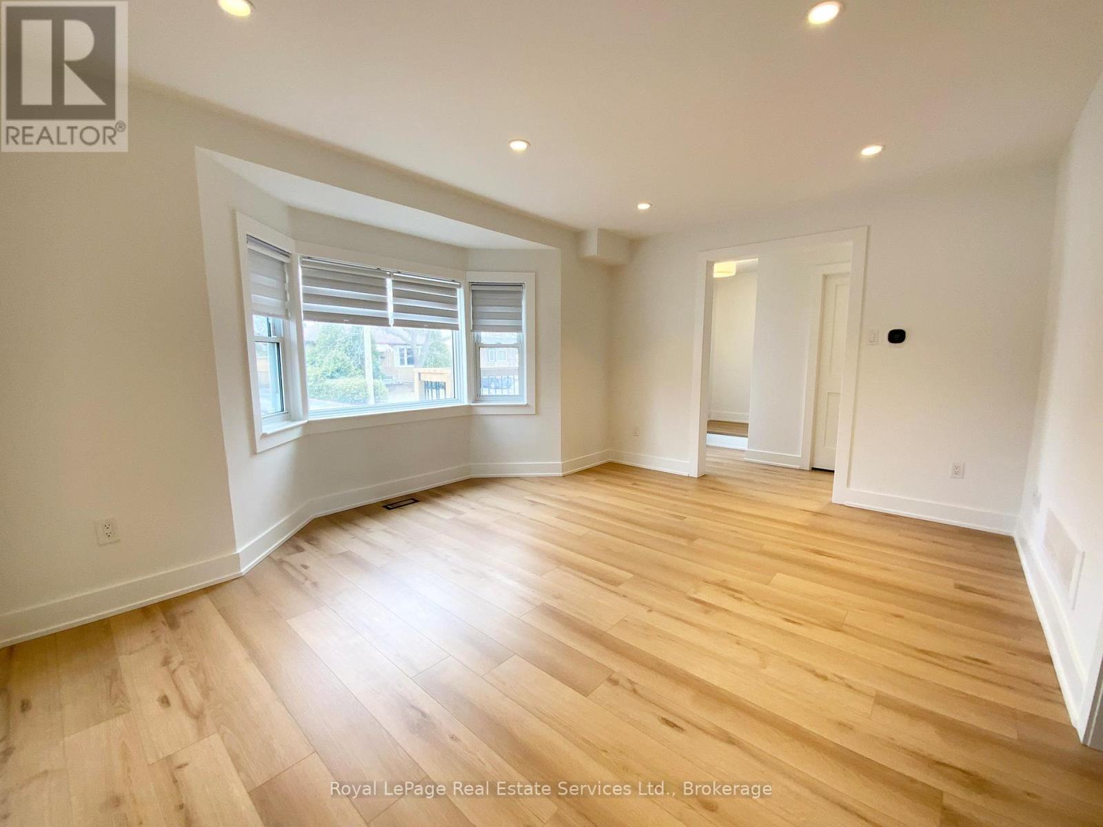 Main & Second Floor - 94 West 32nd Street, Hamilton, Ontario  L9C 5G9 - Photo 16 - X12901688