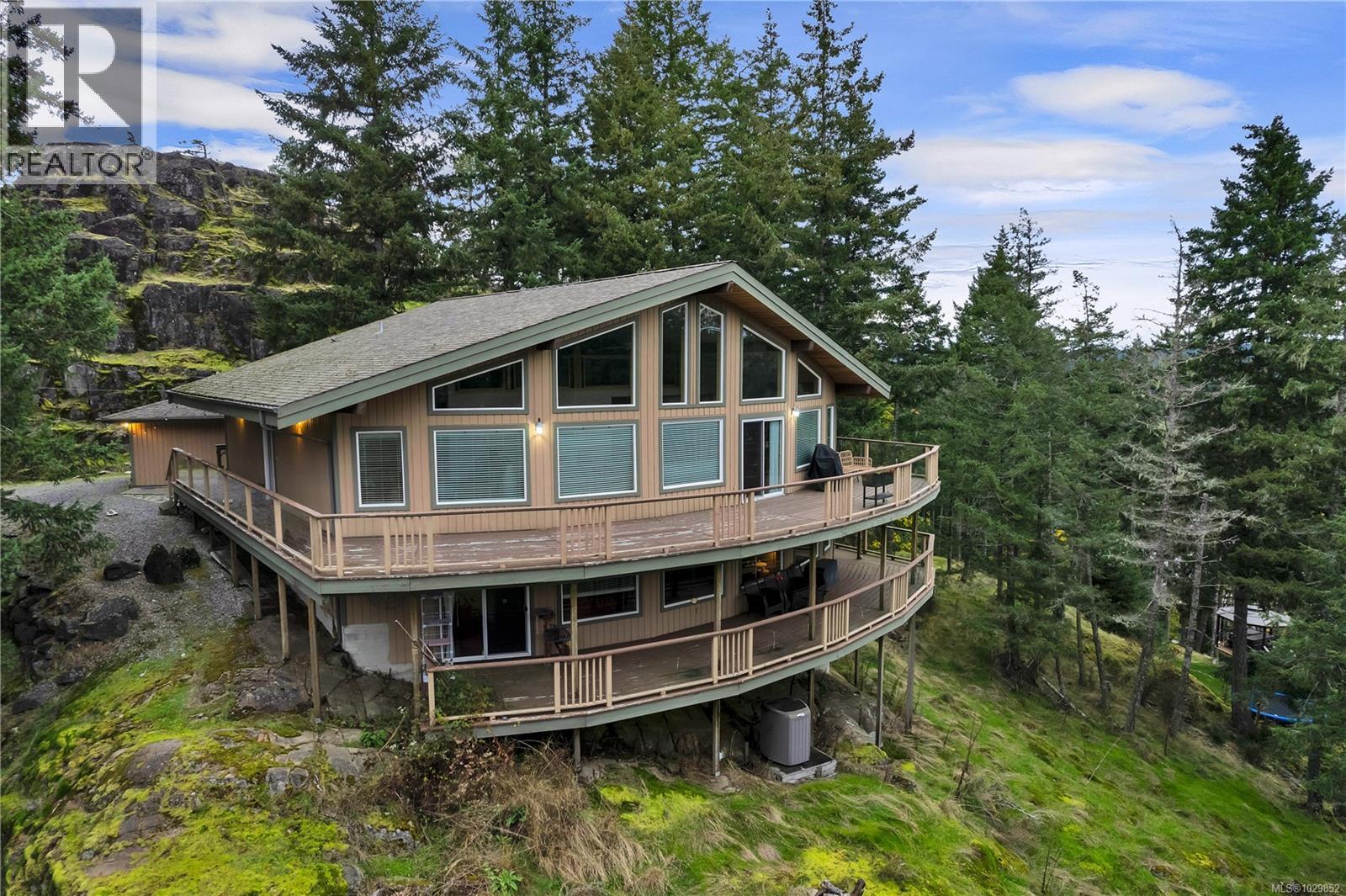 27A 620 Helanton Rd, Quadra Island, British Columbia