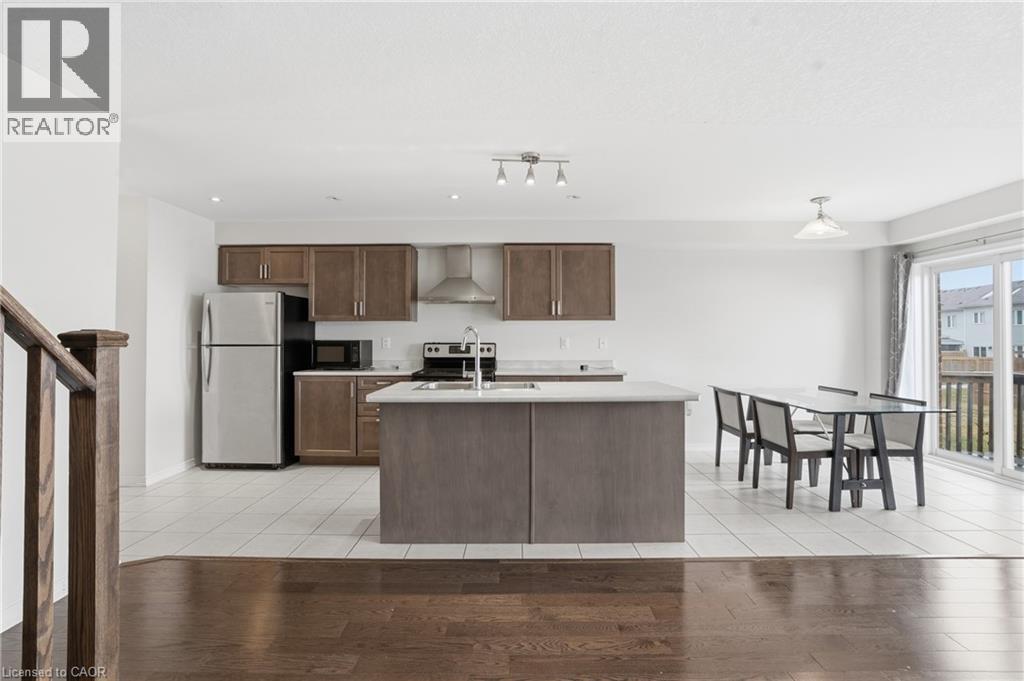 220 Powell Road, Brantford, Ontario  N3T 0N8 - Photo 7 - 40814418