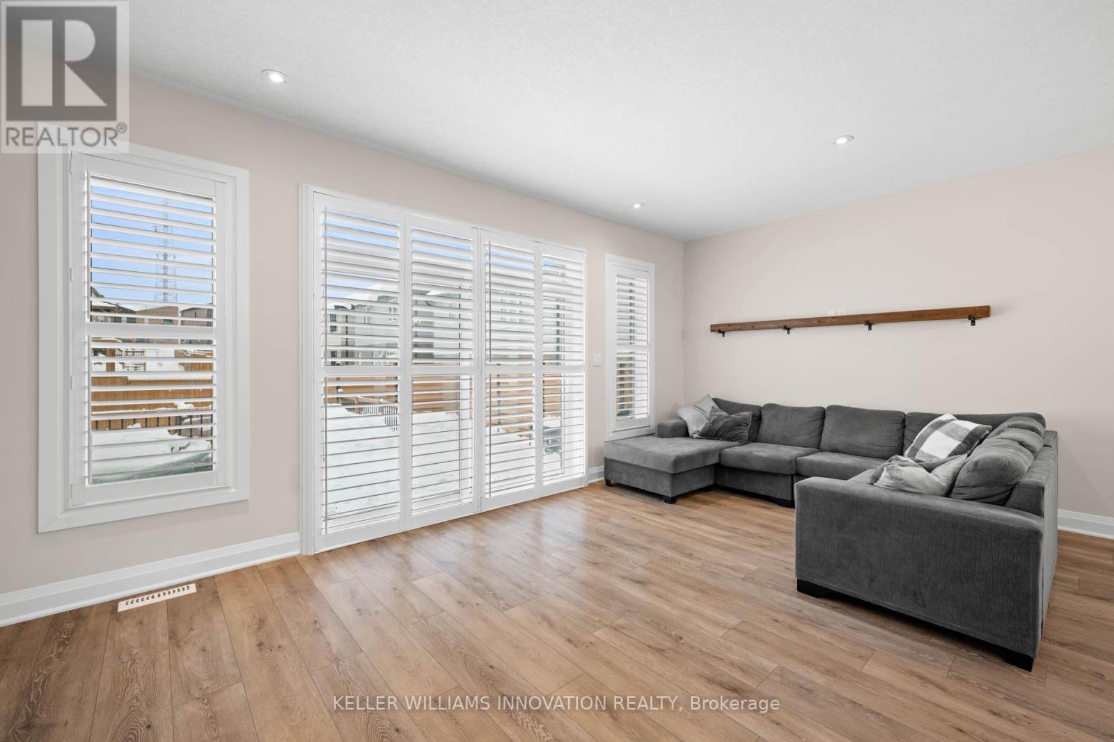 100 Nathalie Street, Waterloo, Ontario  N2E 0J1 - Photo 13 - X12916216