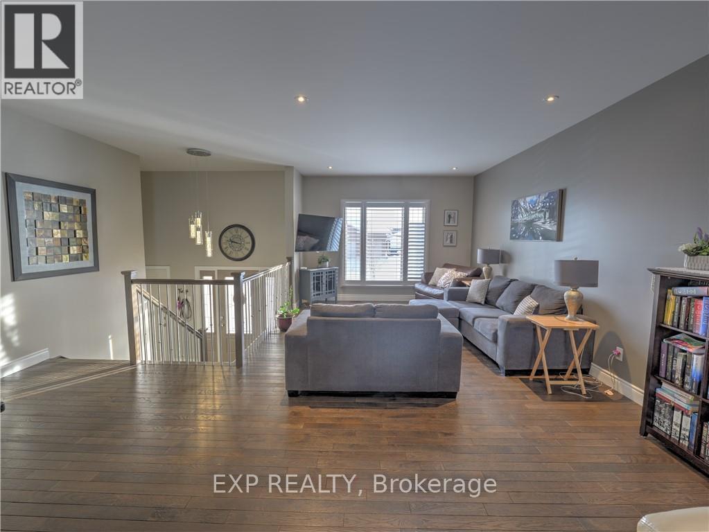 1093 Cloverdale Court, Greater Sudbury, Ontario  P0M 1E0 - Photo 11 - X12916362