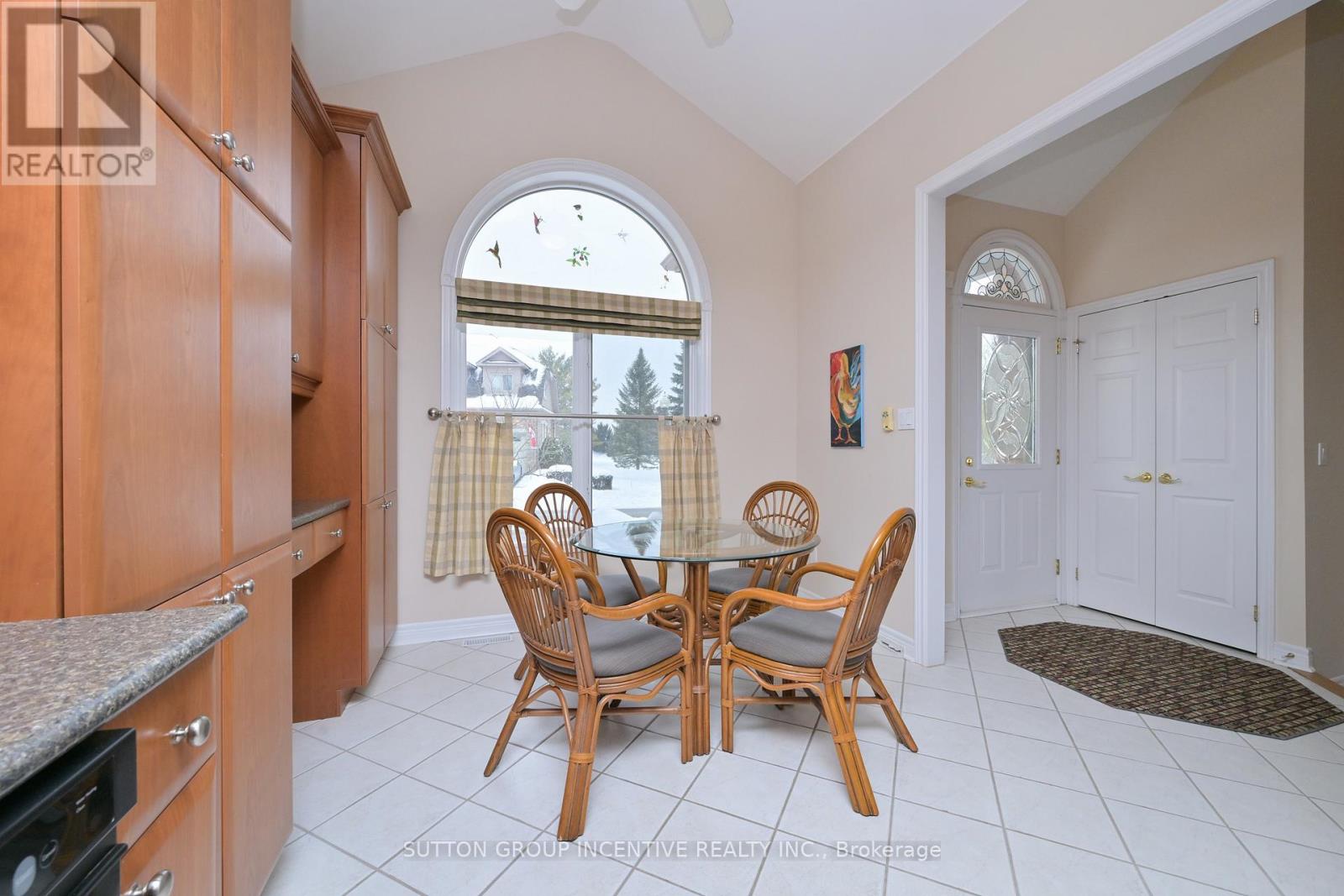 71 Bella Vista Trail, New Tecumseth, Ontario  L9R 2E2 - Photo 5 - N12788890