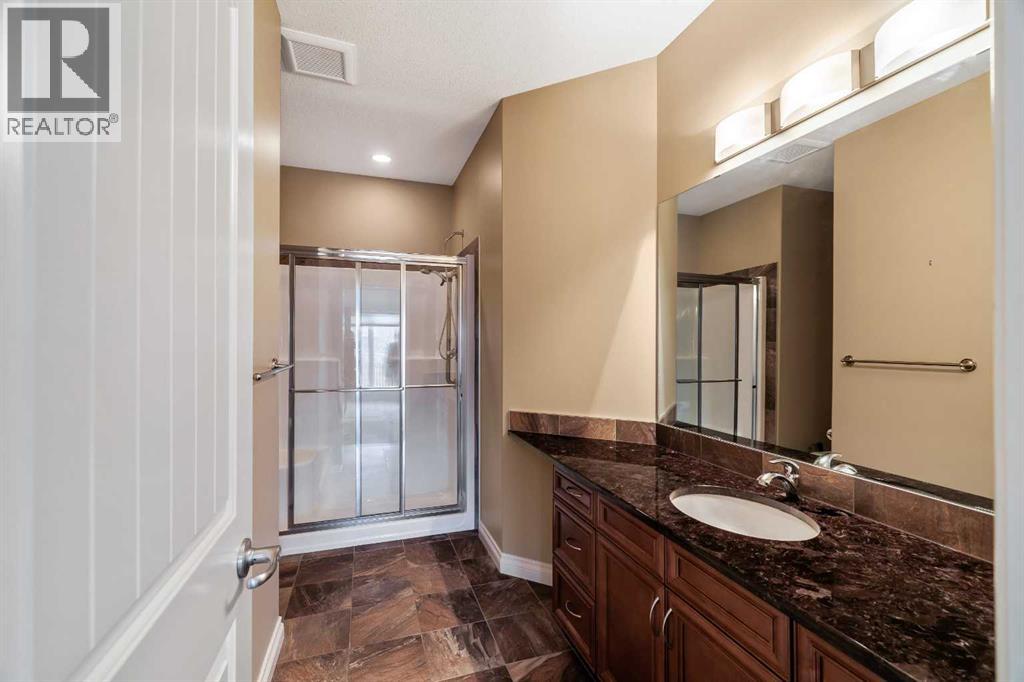 19 Viceroy Crescent, Olds, Alberta  T4H 0C4 - Photo 14 - A2272495