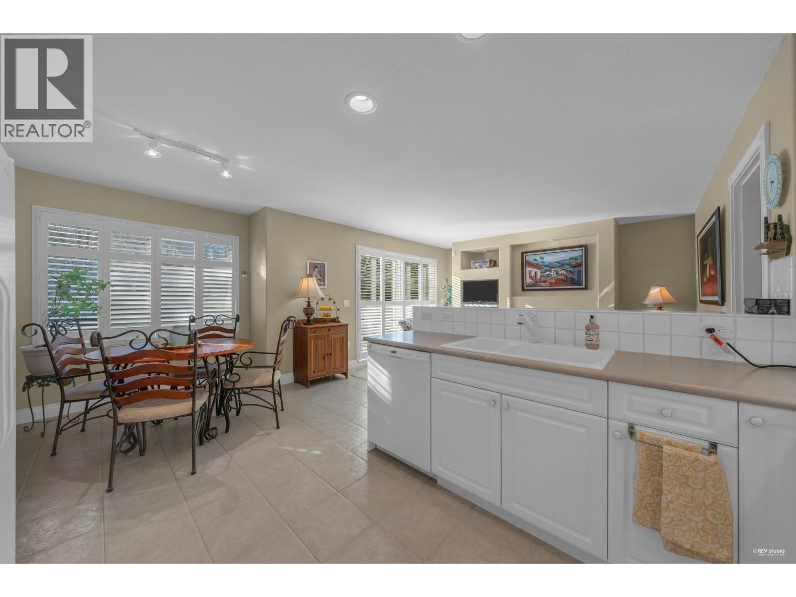 23 3405 Plateau Boulevard, Coquitlam, British Columbia  V3E 3L7 - Photo 5 - R3081640