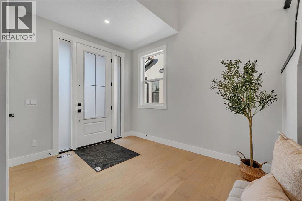 28 Spring Creek Point Sw, Calgary, Alberta  T3H 6E2 - Photo 2 - A2287176