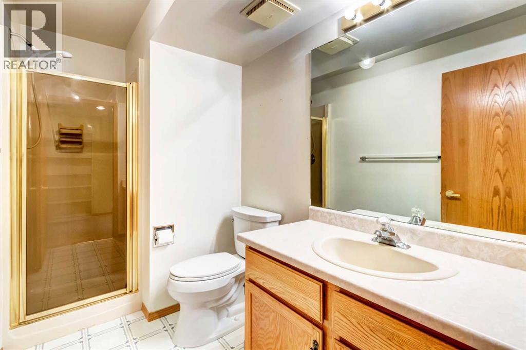 12 Vandoos Villas Nw, Calgary, Alberta  T3A 4W3 - Photo 28 - A2294517