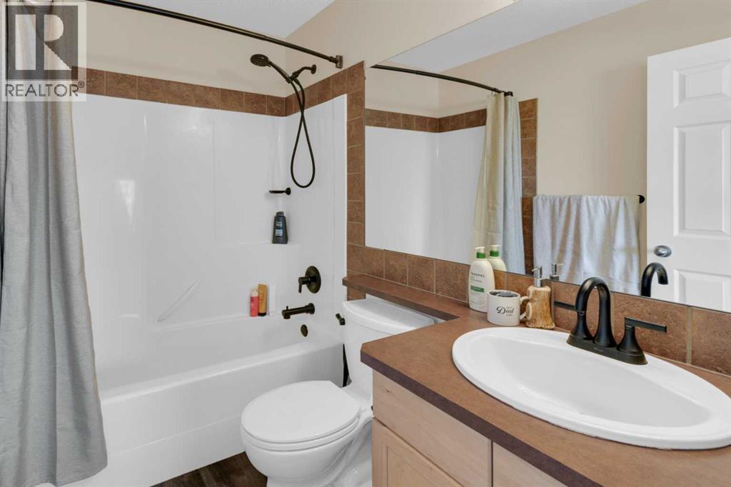 2399 Sagewood Gate Sw, Airdrie, Alberta  T4B 3M7 - Photo 18 - A2295973