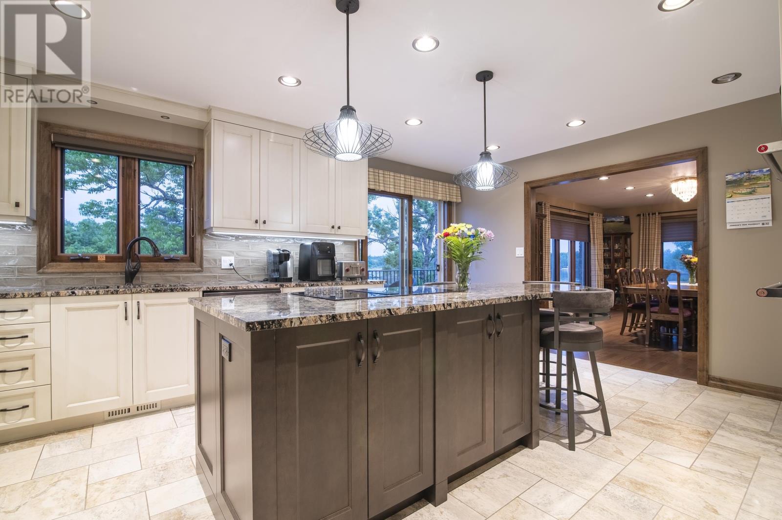 110 Lakeside Crescent, Kenora, Ontario  P9N 4H4 - Photo 11 - TB2600506