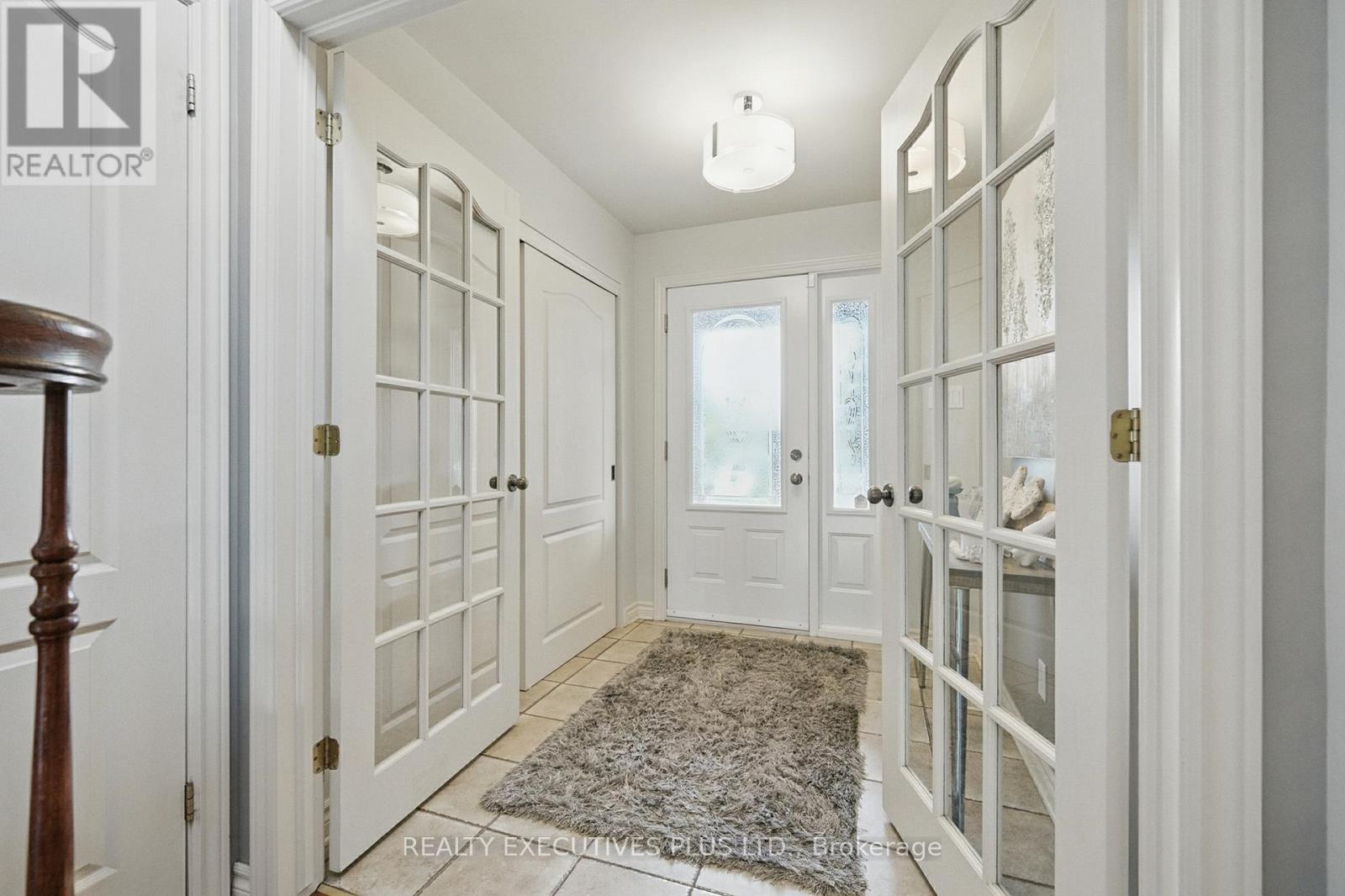 2709 Sylvain Street, Clarence-Rockland, Ontario  K4K 1S6 - Photo 4 - X12916482