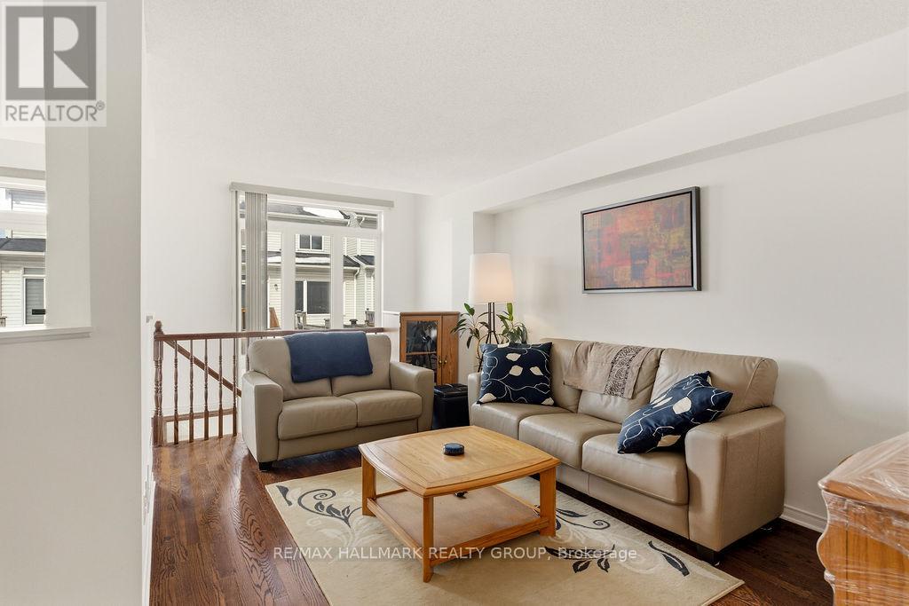 79 Chesapeake Crescent, Ottawa, Ontario  K2J 0L3 - Photo 8 - X12916488