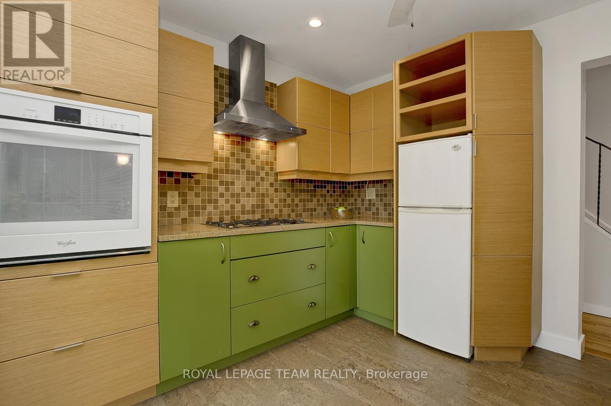 27 Winchester Drive, Ottawa, Ontario  K2L 2C8 - Photo 13 - X12916492