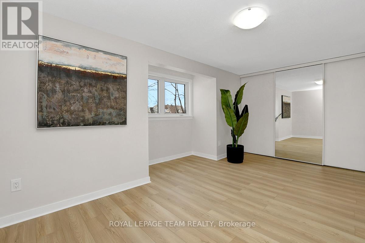 27 Winchester Drive, Ottawa, Ontario  K2L 2C8 - Photo 18 - X12916492