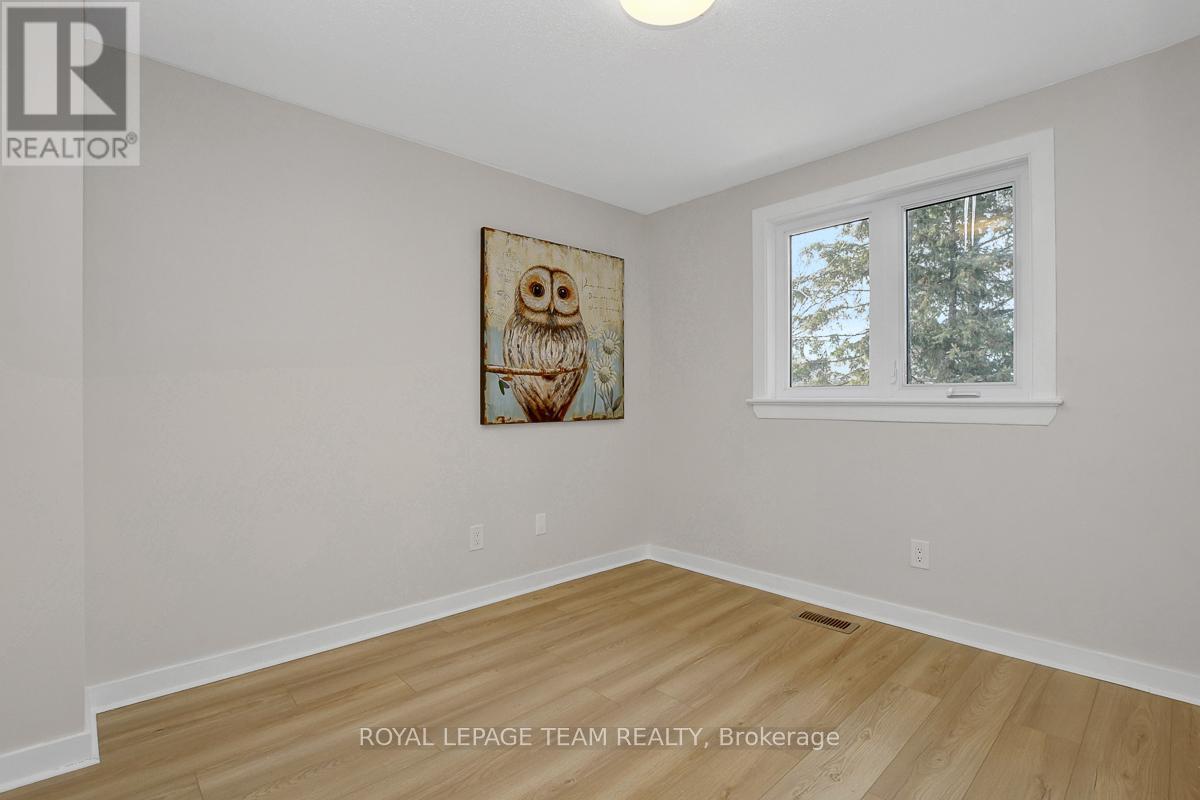 27 Winchester Drive, Ottawa, Ontario  K2L 2C8 - Photo 19 - X12916492