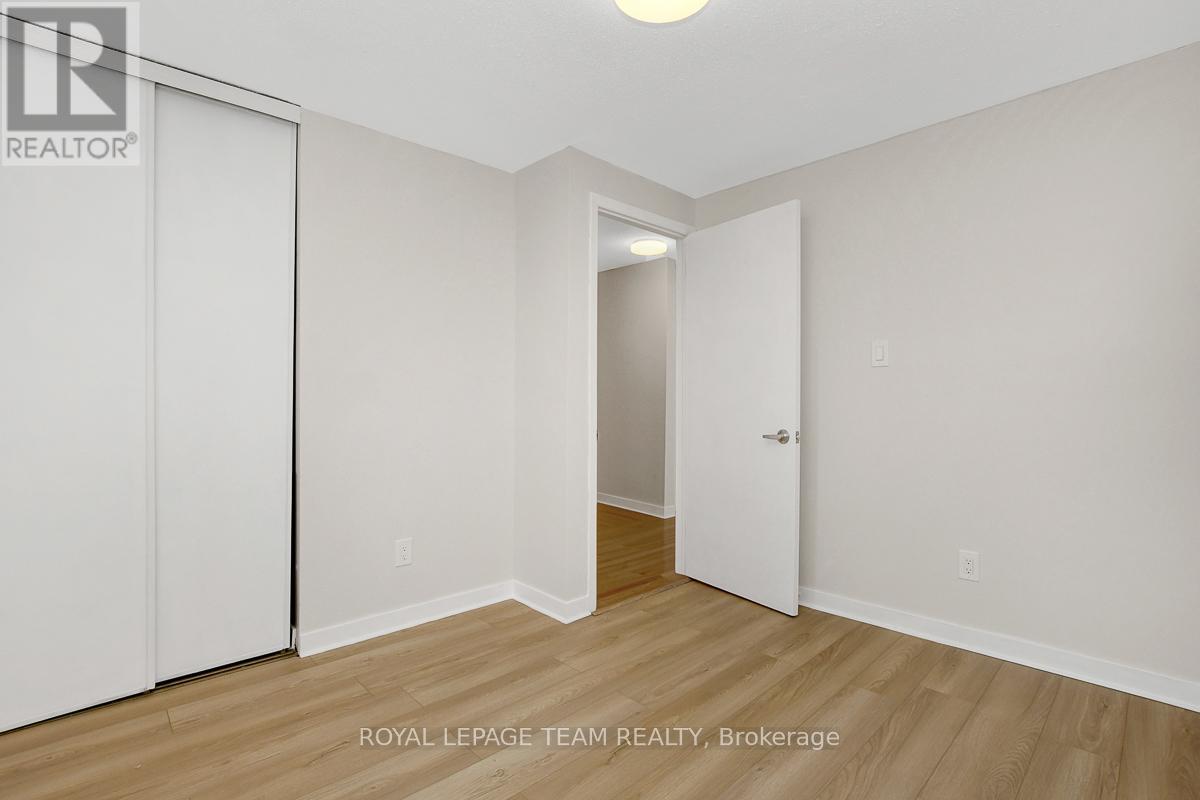 27 Winchester Drive, Ottawa, Ontario  K2L 2C8 - Photo 20 - X12916492