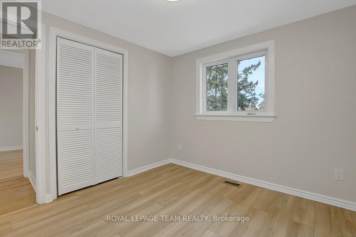 27 Winchester Drive, Ottawa, Ontario  K2L 2C8 - Photo 22 - X12916492