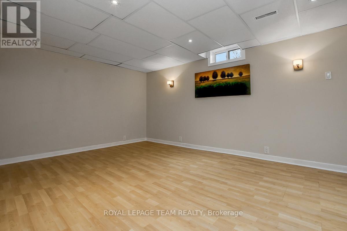 27 Winchester Drive, Ottawa, Ontario  K2L 2C8 - Photo 25 - X12916492