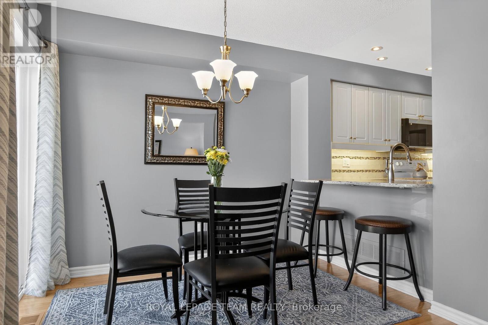 114 Tandalee Crescent, Ottawa, Ontario  K2M 0A1 - Photo 12 - X12916530