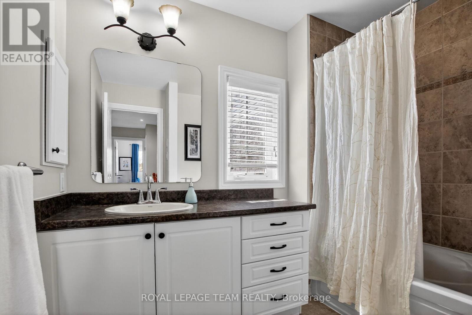 114 Tandalee Crescent, Ottawa, Ontario  K2M 0A1 - Photo 21 - X12916530