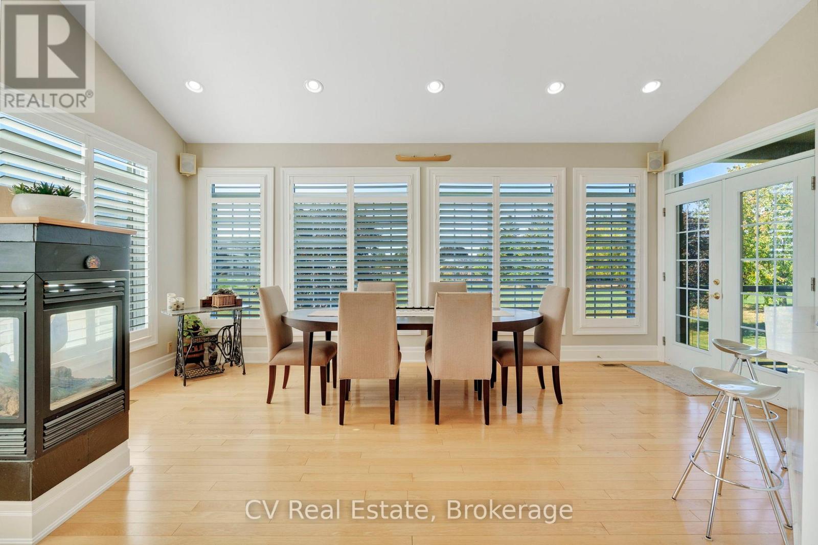 2884 Sunnydale Lane, Ramara, Ontario  L0K 1B0 - Photo 10 - S12789468