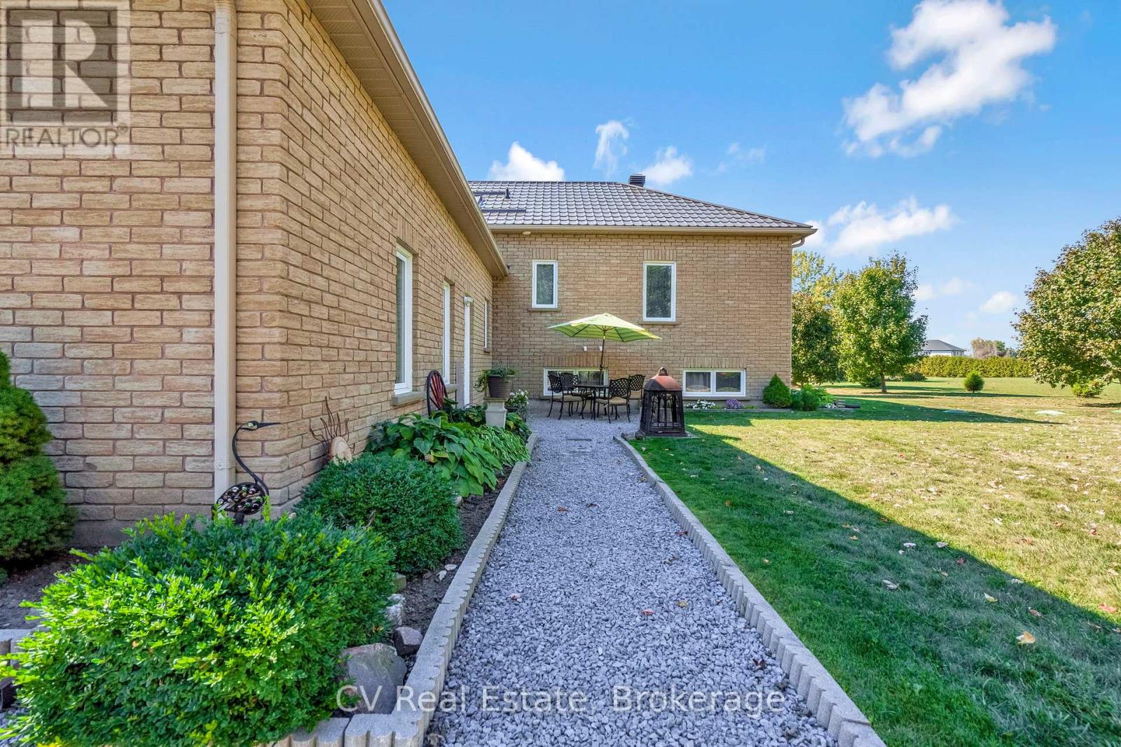 2884 Sunnydale Lane, Ramara, Ontario  L0K 1B0 - Photo 32 - S12789468