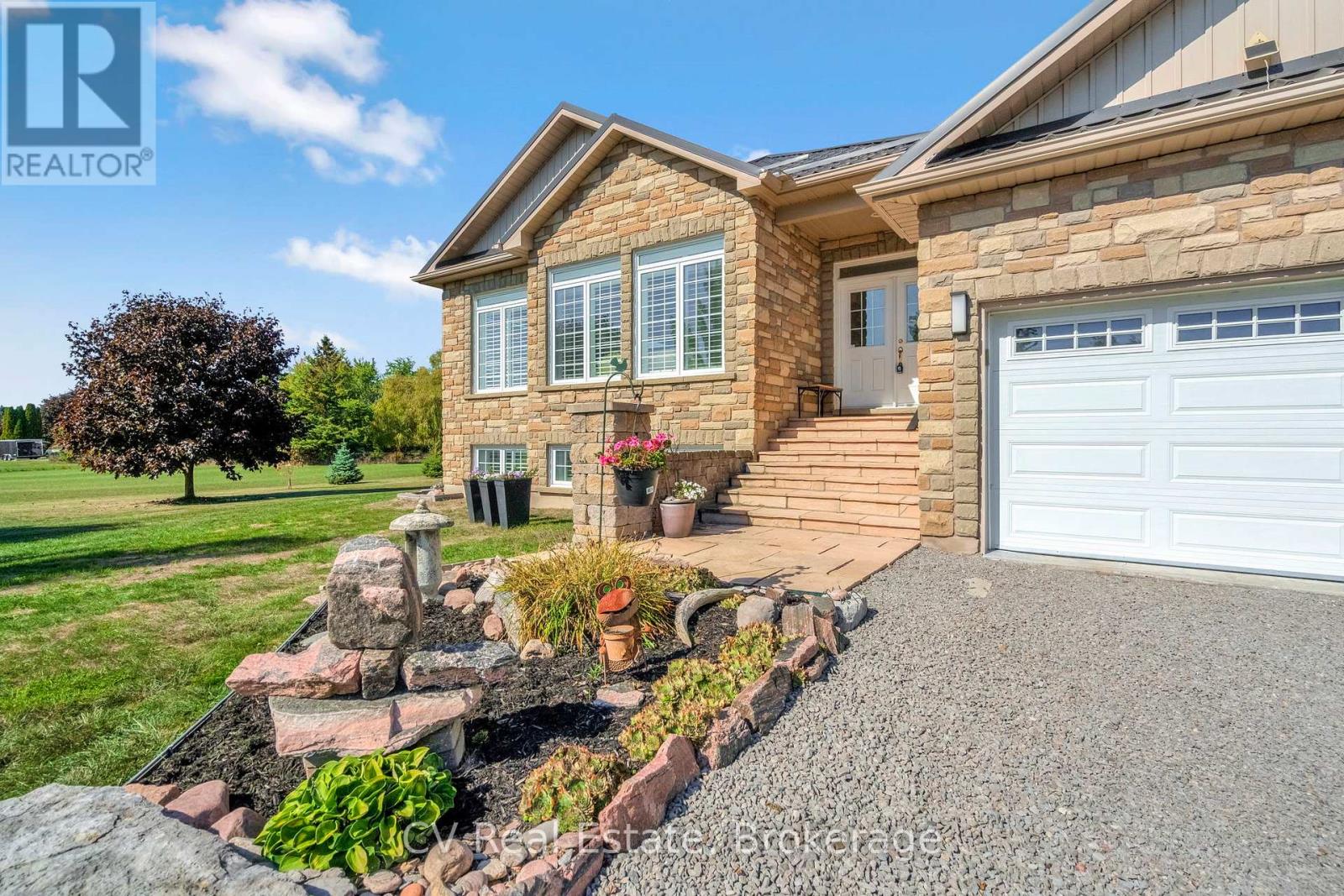 2884 Sunnydale Lane, Ramara, Ontario  L0K 1B0 - Photo 4 - S12789468