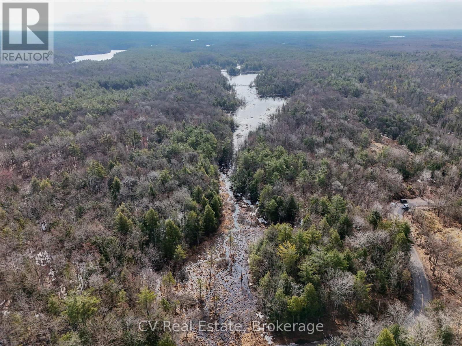 3410 Southwood Road, Gravenhurst, Ontario  P0G 1G0 - Photo 18 - X12324852